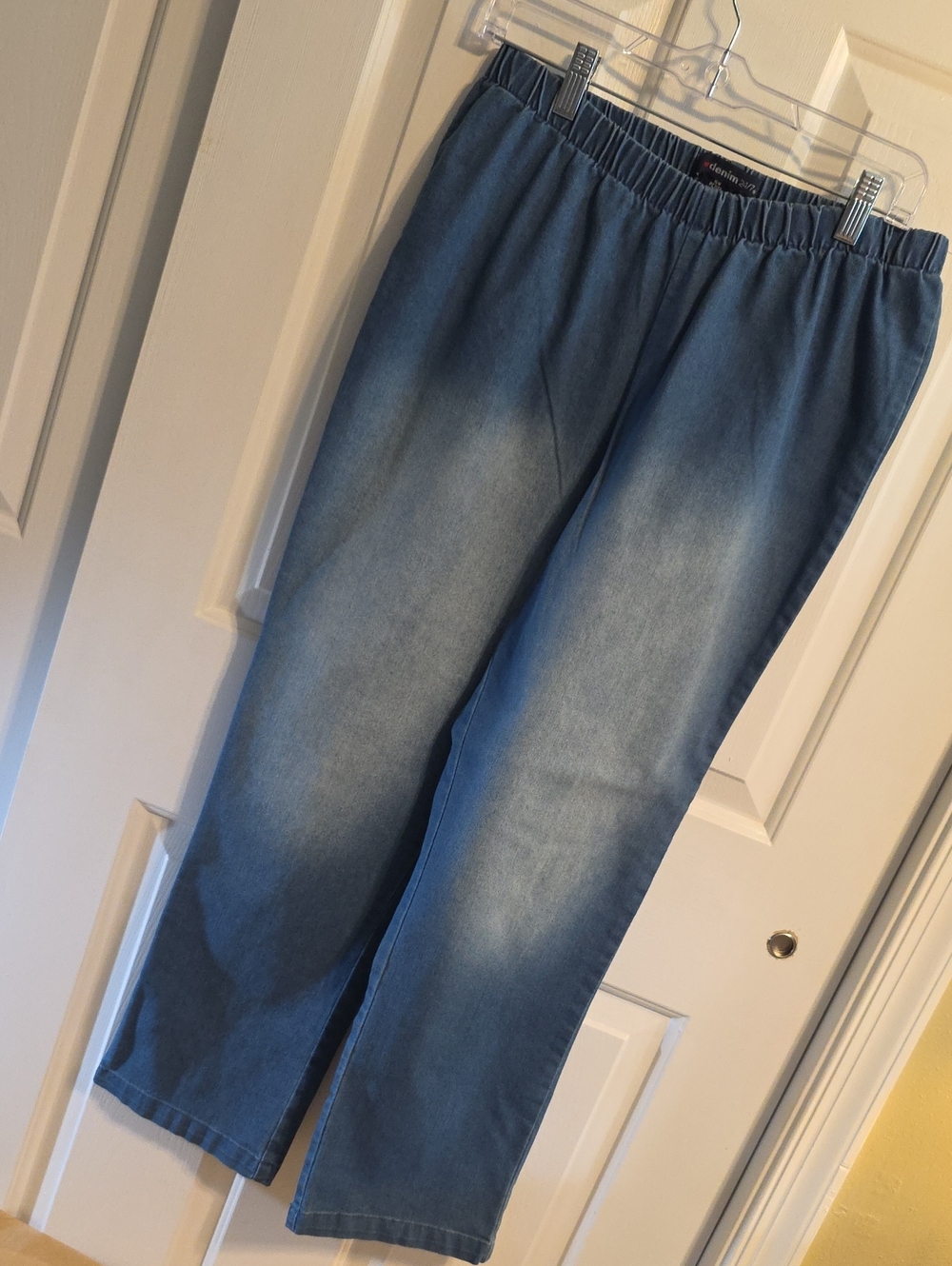 Denim 24/7 Straight-Leg Elastic-Waist Blue Jeans 16WP